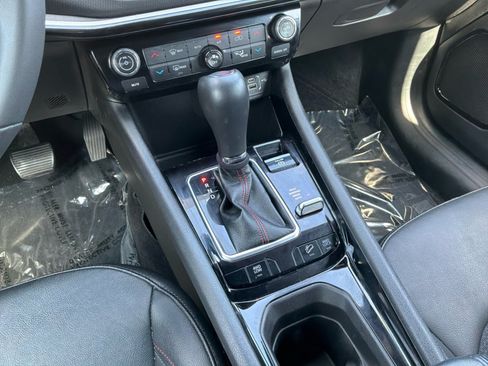 Used 2025 Jeep Compass Trailhawk AWD/4WD image 16