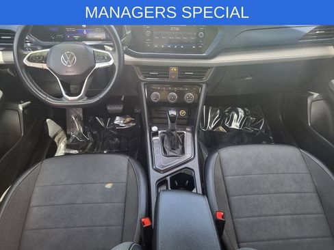 Used 2023 Volkswagen Taos SE w/ Panoramic Sunroof Package FWD image 19