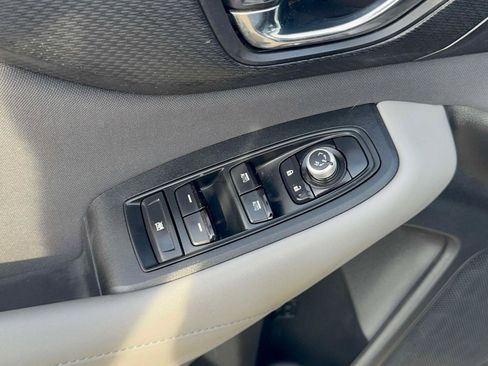 Used 2022 Subaru Outback Premium AWD/4WD image 18