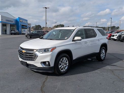 Used 2021 Chevrolet Traverse LT image 7