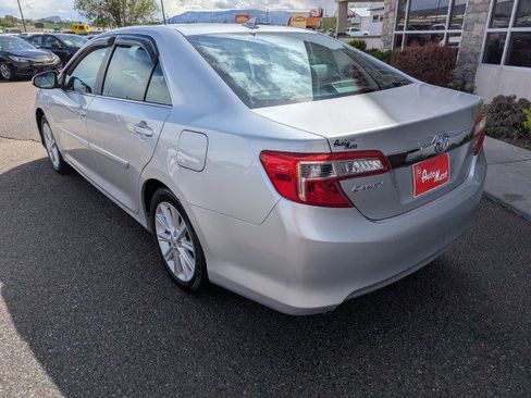 Used 2014 Toyota Camry XLE FWD image 3