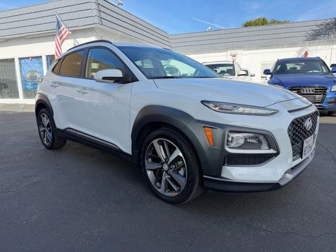 Used 2018 Hyundai Kona Limited image 14
