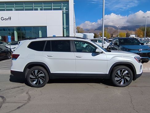 New 2026 Volkswagen Atlas SE AWD/4WD image 2