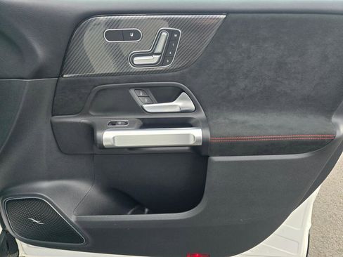Used 2023 Mercedes-Benz GLB 250 4MATIC w/ AMG Line image 27