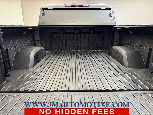 Used 2021 GMC Sierra 1500 AT4 w/ AT4 Premium Package AWD/4WD image 13