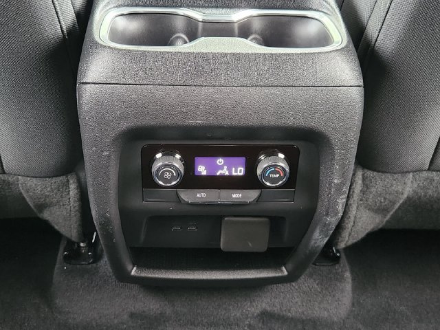 Used 2026 Chevrolet Traverse LT w/ Driver Confidence Package FWD image 30