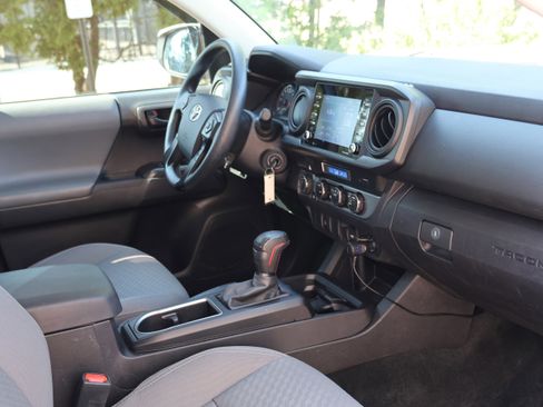Used 2023 Toyota Tacoma SR AWD/4WD image 29