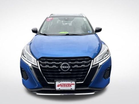 Used 2024 Nissan Kicks SV FWD image 2
