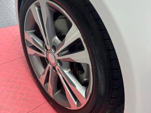 Used 2015 Mercedes-Benz C 300 Sedan image 32