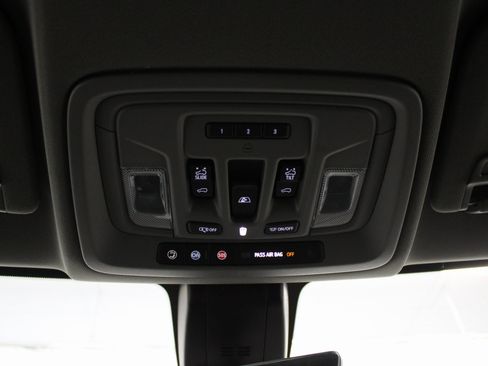 Used 2021 Chevrolet Silverado 3500 LTZ w/ LTZ Plus Package image 33