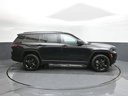 New 2025 Jeep Grand Cherokee L Limited w/ Black Appearance Package image 26