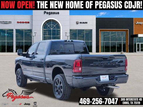 New 2026 RAM 2500 Laramie AWD/4WD image 4