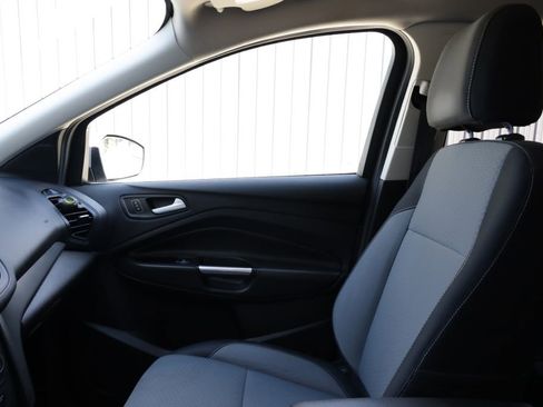 Used 2017 Ford Escape SE AWD/4WD image 15
