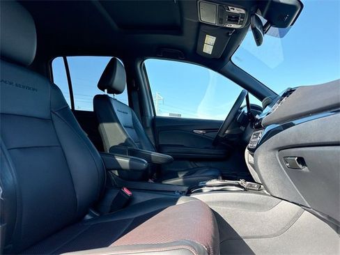 Used 2023 Honda Ridgeline Black Edition image 32