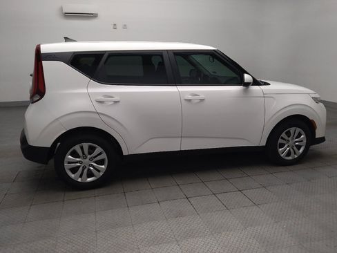 Used 2020 Kia Soul LX FWD image 10