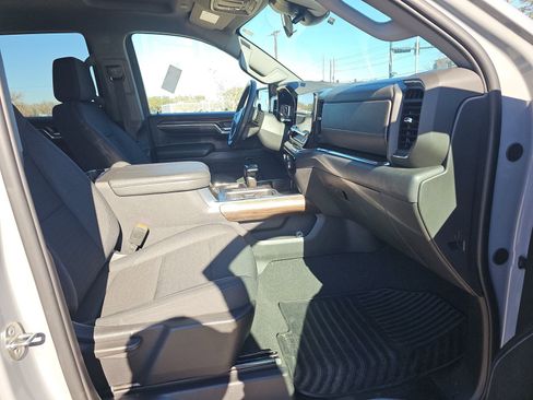 Used 2024 Chevrolet Silverado 1500 RST image 15