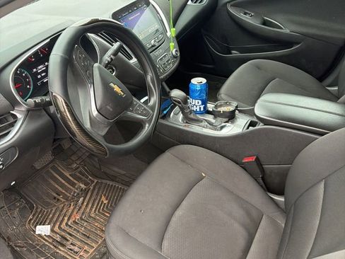 Used 2021 Chevrolet Malibu LT image 22