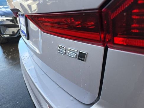 New 2026 Volvo XC60 B5 Ultra w/ Climate Package AWD/4WD image 12
