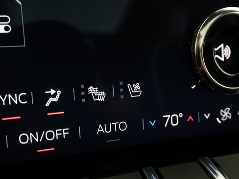 Used 2026 GMC Yukon AT4 Ultimate AWD/4WD image 24