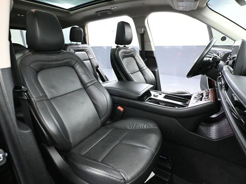 Used 2023 Lincoln Aviator Reserve AWD/4WD image 51