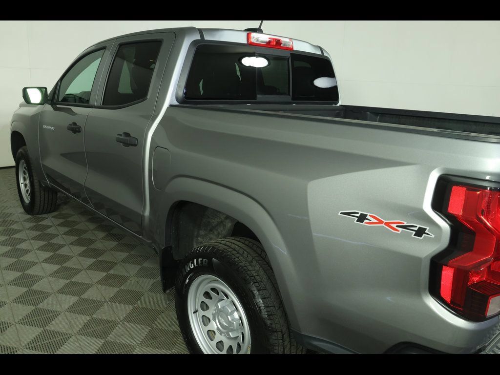 Used 2023 Chevrolet Colorado W/T w/ WT Convenience Package II AWD/4WD image 18