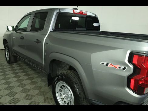 Used 2023 Chevrolet Colorado W/T w/ WT Convenience Package II AWD/4WD image 18