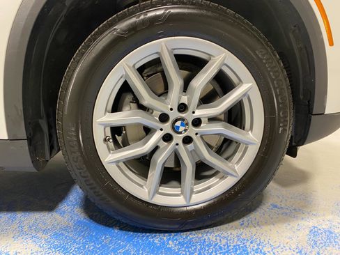 Used 2023 BMW X5 xDrive40i w/ Premium Package image 27