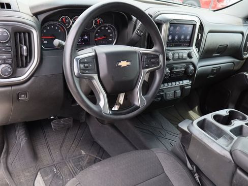 Used 2022 Chevrolet Silverado 2500 LT AWD/4WD image 12
