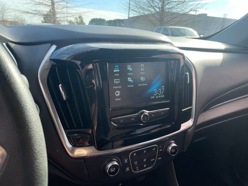 Used 2019 Chevrolet Traverse LS image 14
