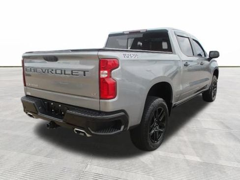 Used 2024 Chevrolet Silverado 1500 LT Trail Boss w/ LT Trail Boss Premium Package AWD/4WD image 3