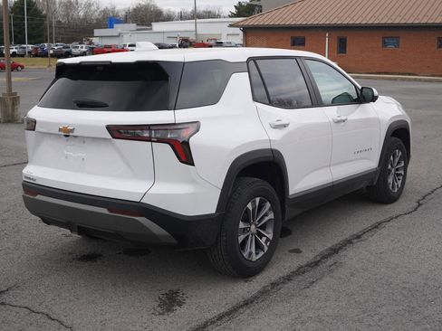 New 2025 Chevrolet Equinox LT w/ Safety and Technology Package image 3