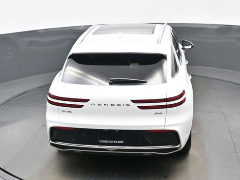 Certified 2026 Genesis GV70 2.5T Select image 40