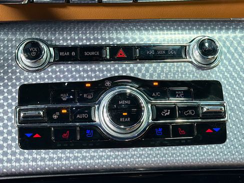 Used 2024 Lincoln Aviator Black Label w/ Class IV Trailer Tow Package image 34