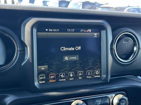 Used 2023 Jeep Wrangler Unlimited Sahara image 17