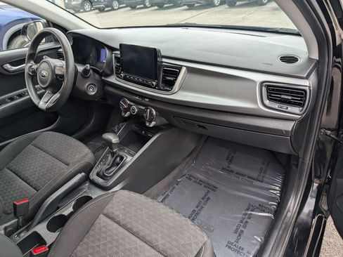 Used 2021 Kia Rio LX image 13
