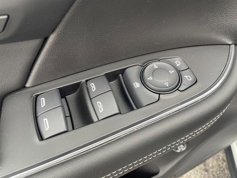 Used 2023 Buick Envision Essence w/ Sport Touring Package image 11