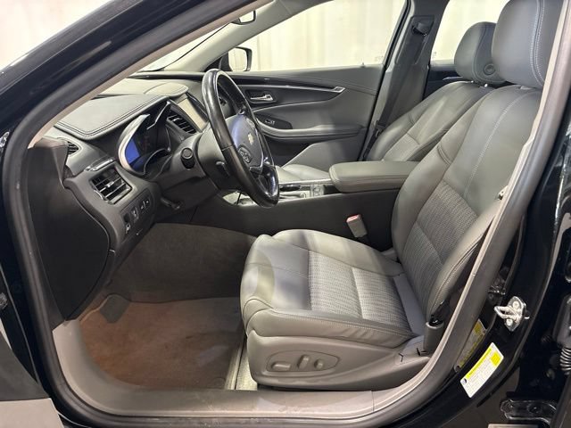 Used 2018 Chevrolet Impala LT w/ LT Convenience Package FWD image 12