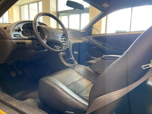 Used 1999 Ford Mustang GT RWD image 4