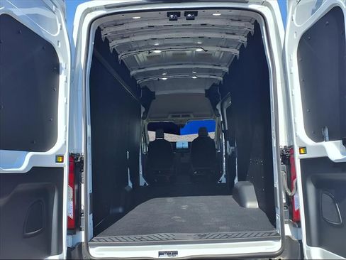 Used 2023 Ford E-Transit 148 High Roof Extended w/ Load Area Protection Package image 24