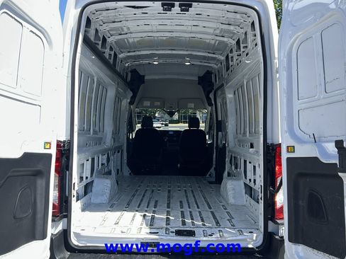 Used 2025 Ford Transit 250 148 High Roof Extended RWD image 20