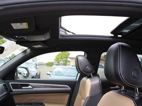 Used 2021 Volkswagen Atlas Cross Sport SE w/ Panoramic Sunroof Package AWD/4WD image 51