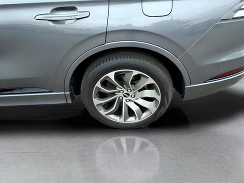 Used 2022 Lincoln Aviator Grand Touring w/ Equipment Group 301A image 21