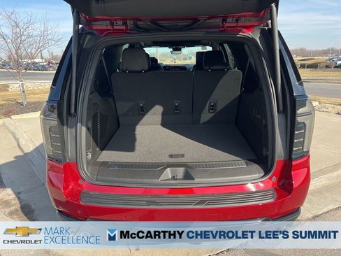 New 2026 Chevrolet Suburban RST image 13