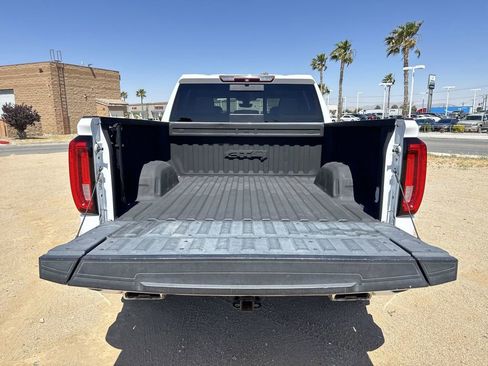Certified 2019 GMC Sierra 1500 AT4 w/ AT4 Premium Package AWD/4WD image 31