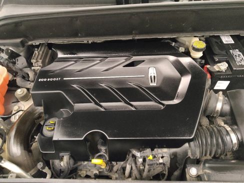 Used 2016 Lincoln MKX Reserve w/ Luxury Package image 30