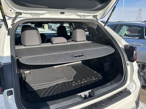 Used 2024 Subaru Crosstrek 2.0i Premium image 23