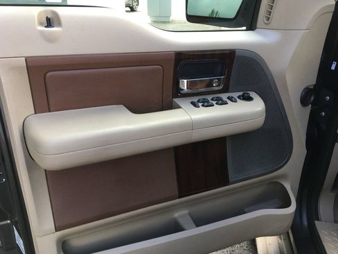 Used 2005 Ford F150 King Ranch AWD/4WD image 22