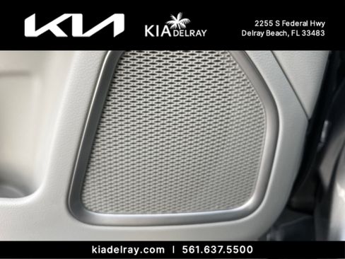 Used 2020 Jeep Compass Limited image 15