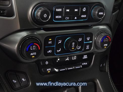 Used 2017 Chevrolet Suburban LT RWD image 27