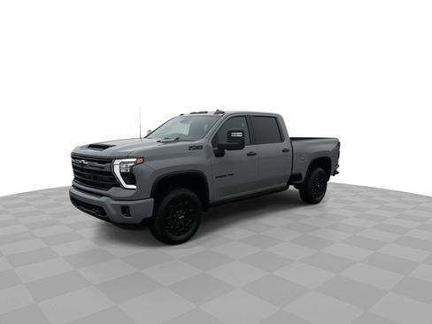 Used 2024 Chevrolet Silverado 2500 LTZ w/ LTZ Plus Package image 4